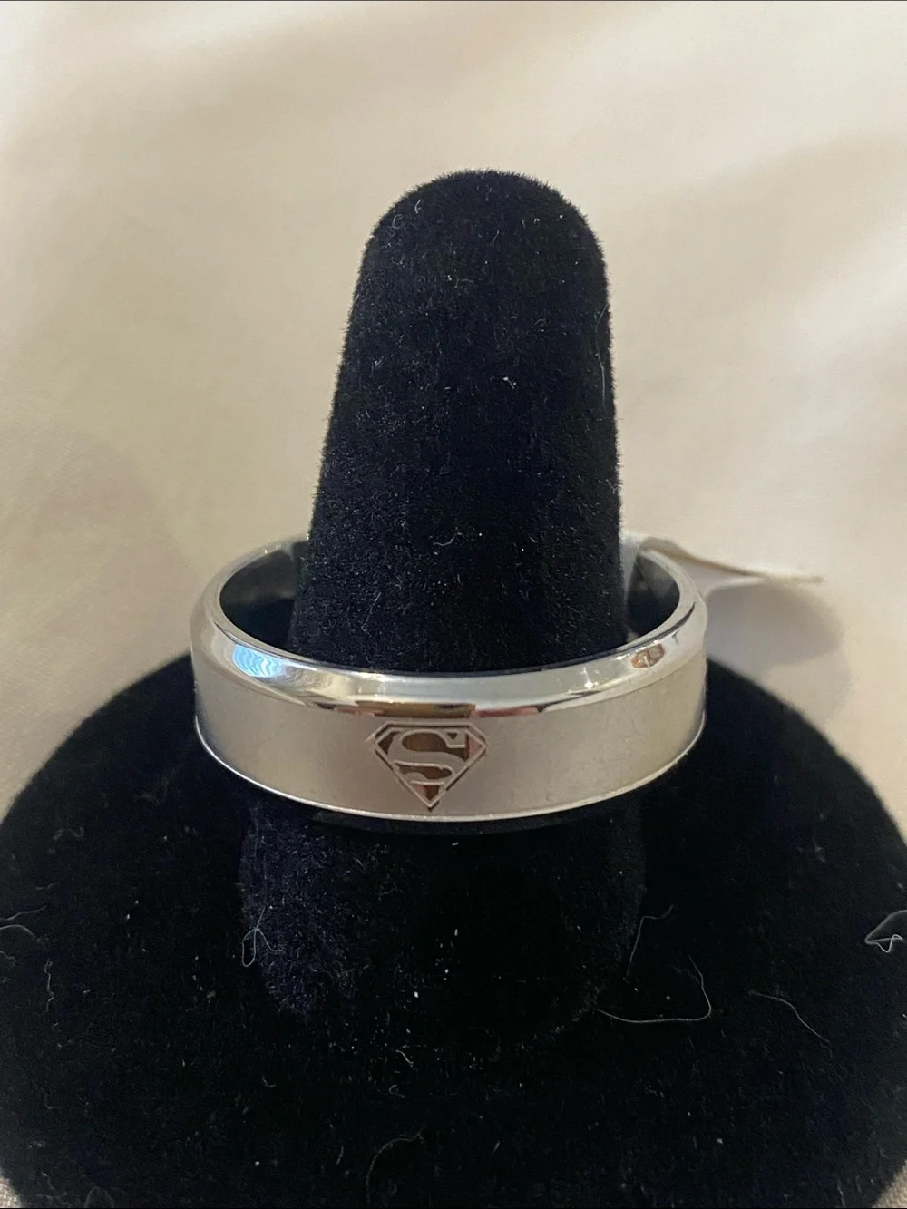 DC Comics Men's Stainless Steel Ring with Superman Shield - Silver